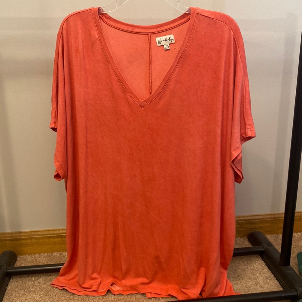 Wonderly tee